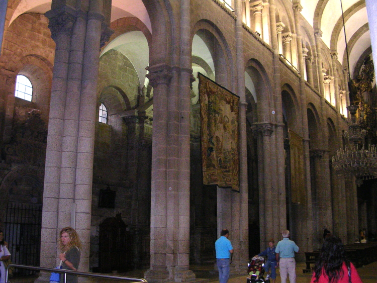Cathedrale int 1.jpg